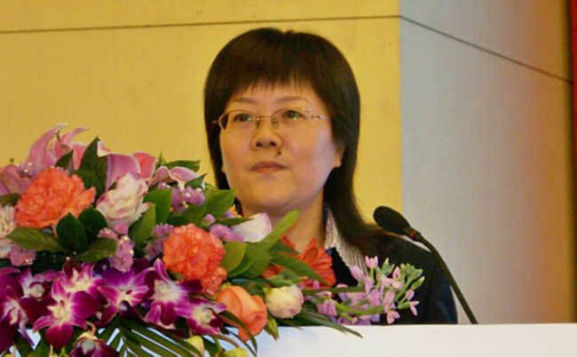 玉祥集团互联总经理、首席规划师郑爱军以"大数据环境下政府数据整合·城市级政务信息资源综合管理平台"为题作出演讲